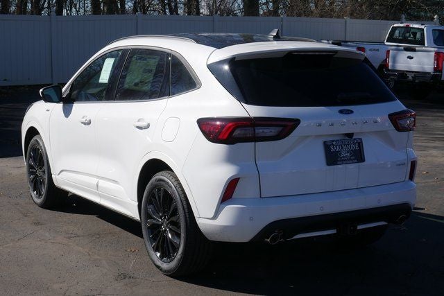 2026 Ford Escape ST-Line Elite