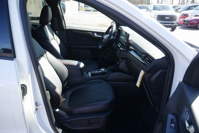 2026 Ford Escape ST-Line Elite