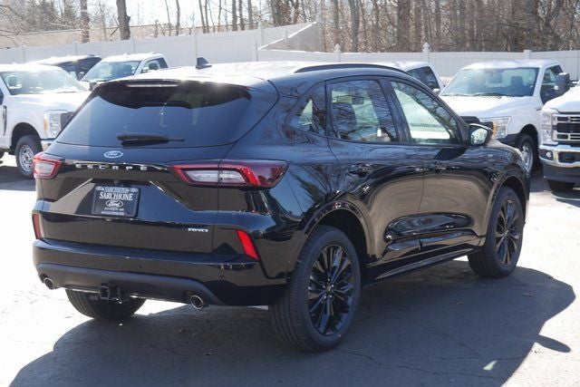 2026 Ford Escape ST-Line Elite