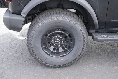 2026 Ford Bronco Base w/Sasquatch Package