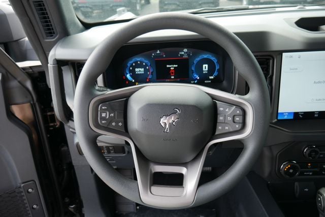 2026 Ford Bronco Base w/Sasquatch Package