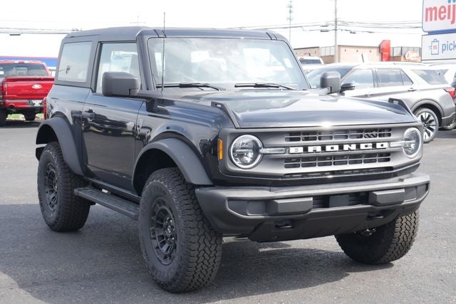 2026 Ford Bronco Base w/Sasquatch Package