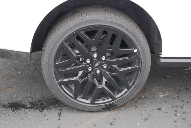 2027 Ford Expedition Platinum Stealth Package