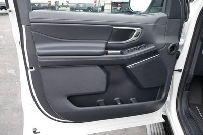 2027 Ford Expedition Platinum Stealth Package