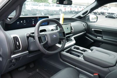 2027 Ford Expedition Platinum Stealth Package