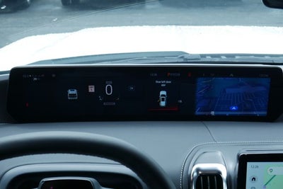 2027 Ford Expedition Platinum Stealth Package