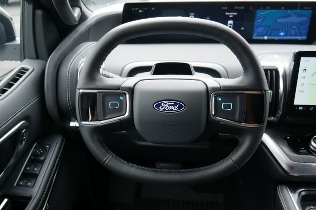 2027 Ford Expedition Platinum Stealth Package