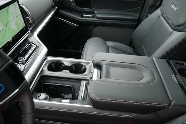 2027 Ford Expedition Platinum Stealth Package