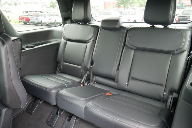 2027 Ford Expedition Platinum Stealth Package