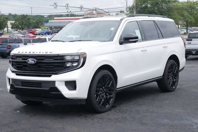 2027 Ford Expedition Platinum Stealth Package