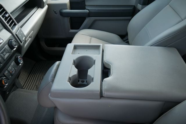 2022 Ford F-250SD XL w/Utility Bed