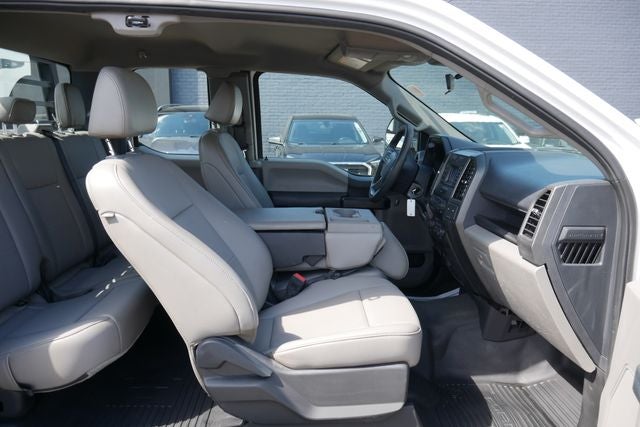 2022 Ford F-250SD XL w/Utility Bed