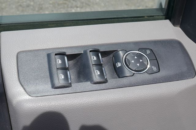 2022 Ford F-250SD XL w/Utility Bed