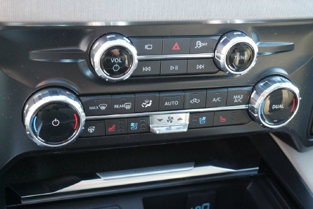 2027 Ford F-250SD Platinum Plus