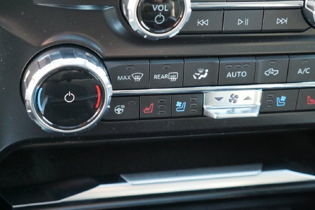 2027 Ford F-250SD Platinum Plus