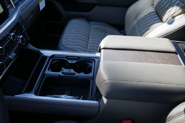 2027 Ford F-250SD Platinum Plus