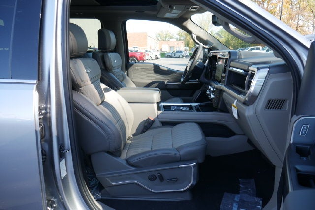 2027 Ford F-250SD Platinum Plus