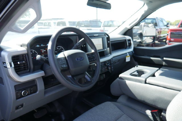 2027 Ford F-350SD XL