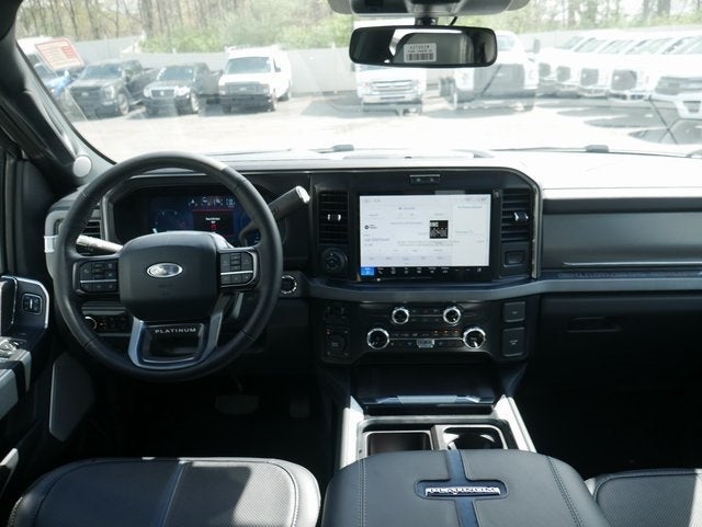 2025 Ford F-350SD Platinum