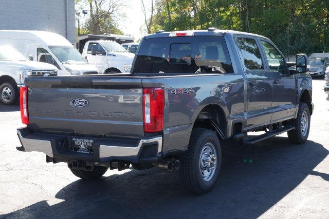 2027 Ford F-350SD XL