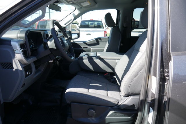 2027 Ford F-350SD XL