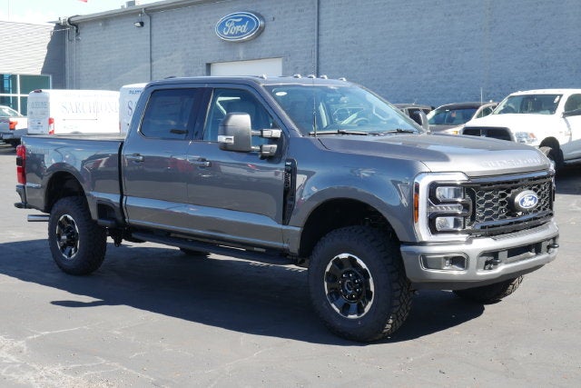 2027 Ford F-350SD XLT
