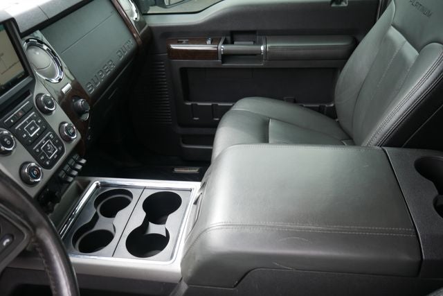 2016 Ford F-350SD Platinum w/Flatbed