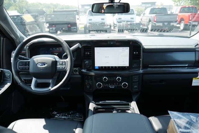 2026 Ford F-350SD Lariat DRW