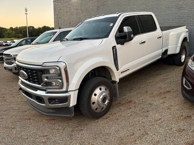 2025 Ford F-450SD Lariat DRW