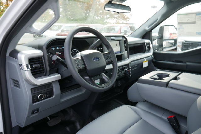 2027 Ford F-350SD XL