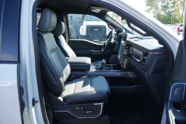 2023 Ford F-150 Lightning Lariat