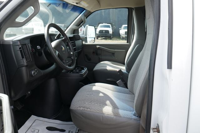 2016 Chevrolet Express 3500 Work Van Cutaway
