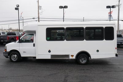 2014 Chevrolet Express 4500 Base Cutaway
