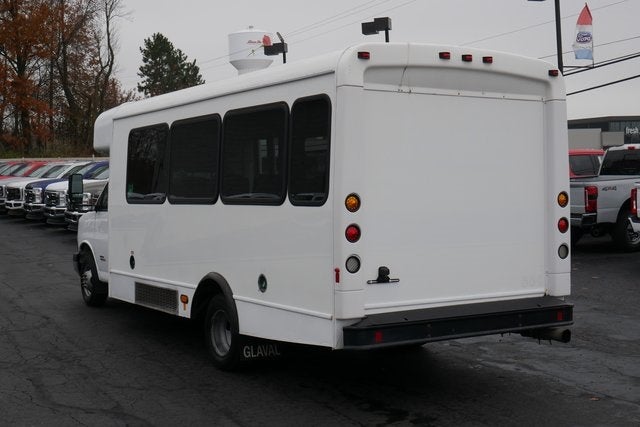 2014 Chevrolet Express 4500 Base Cutaway