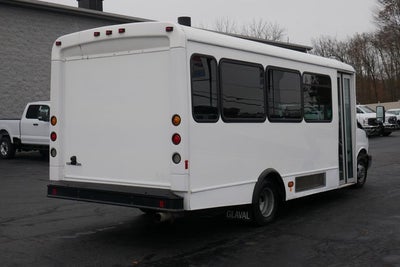 2014 Chevrolet Express 4500 Base Cutaway