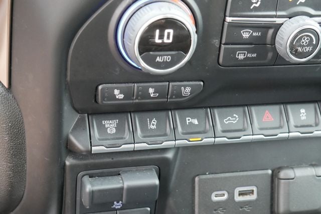 2022 Chevrolet Silverado 3500HD High Country
