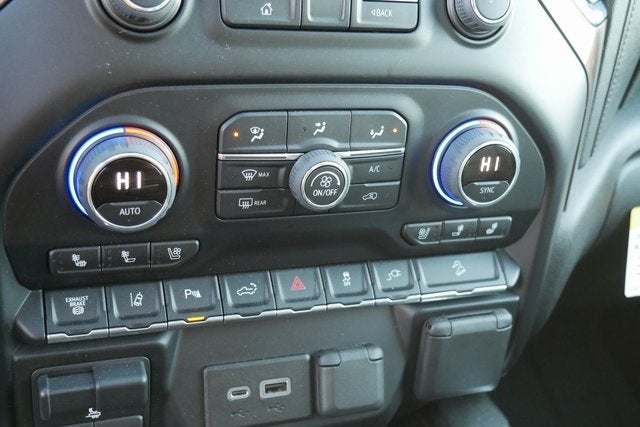 2022 Chevrolet Silverado 3500HD High Country