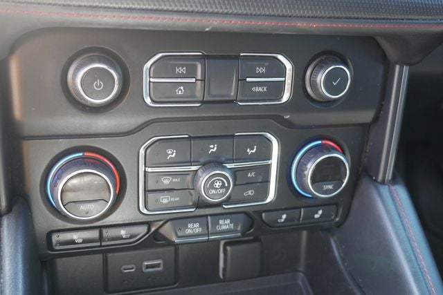 2021 Chevrolet Suburban RST