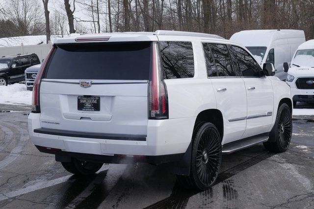 2017 Cadillac Escalade Luxury