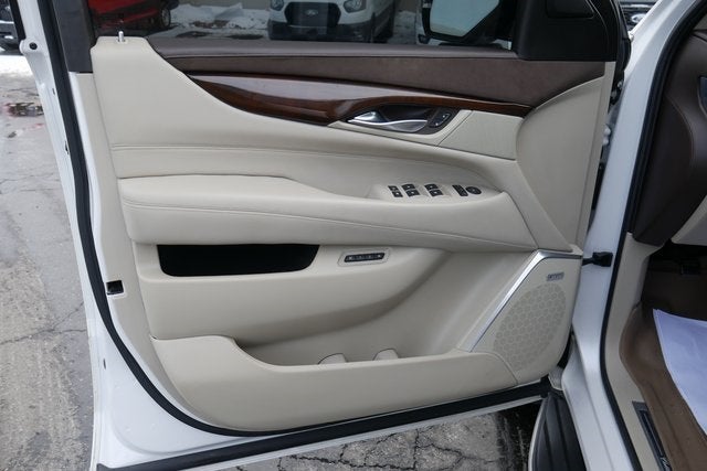 2017 Cadillac Escalade Luxury