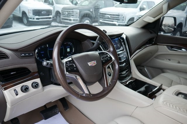 2017 Cadillac Escalade Luxury