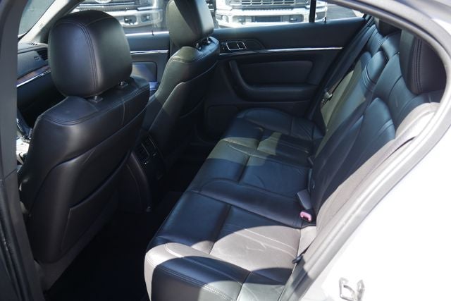 2013 Lincoln MKS Base