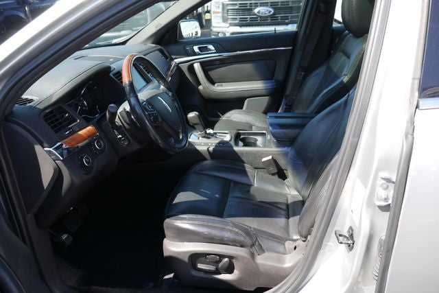 2013 Lincoln MKS Base