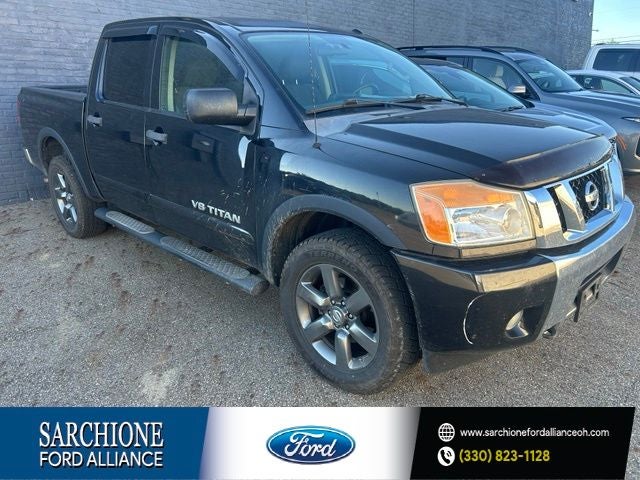 2015 Nissan Titan SV