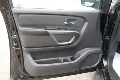 2015 Nissan Titan SV