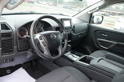 2015 Nissan Titan SV