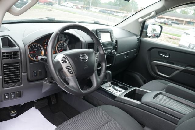 2015 Nissan Titan SV