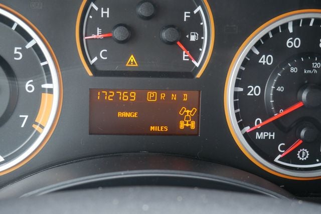 2015 Nissan Titan SV