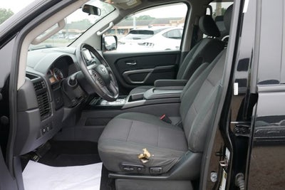 2015 Nissan Titan SV