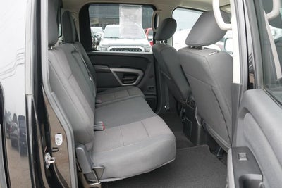 2015 Nissan Titan SV
